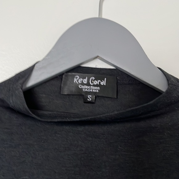 **3 for $30** Coral Charcoal Tunic Top with Hem Detail, US S - Picture 4 of 7